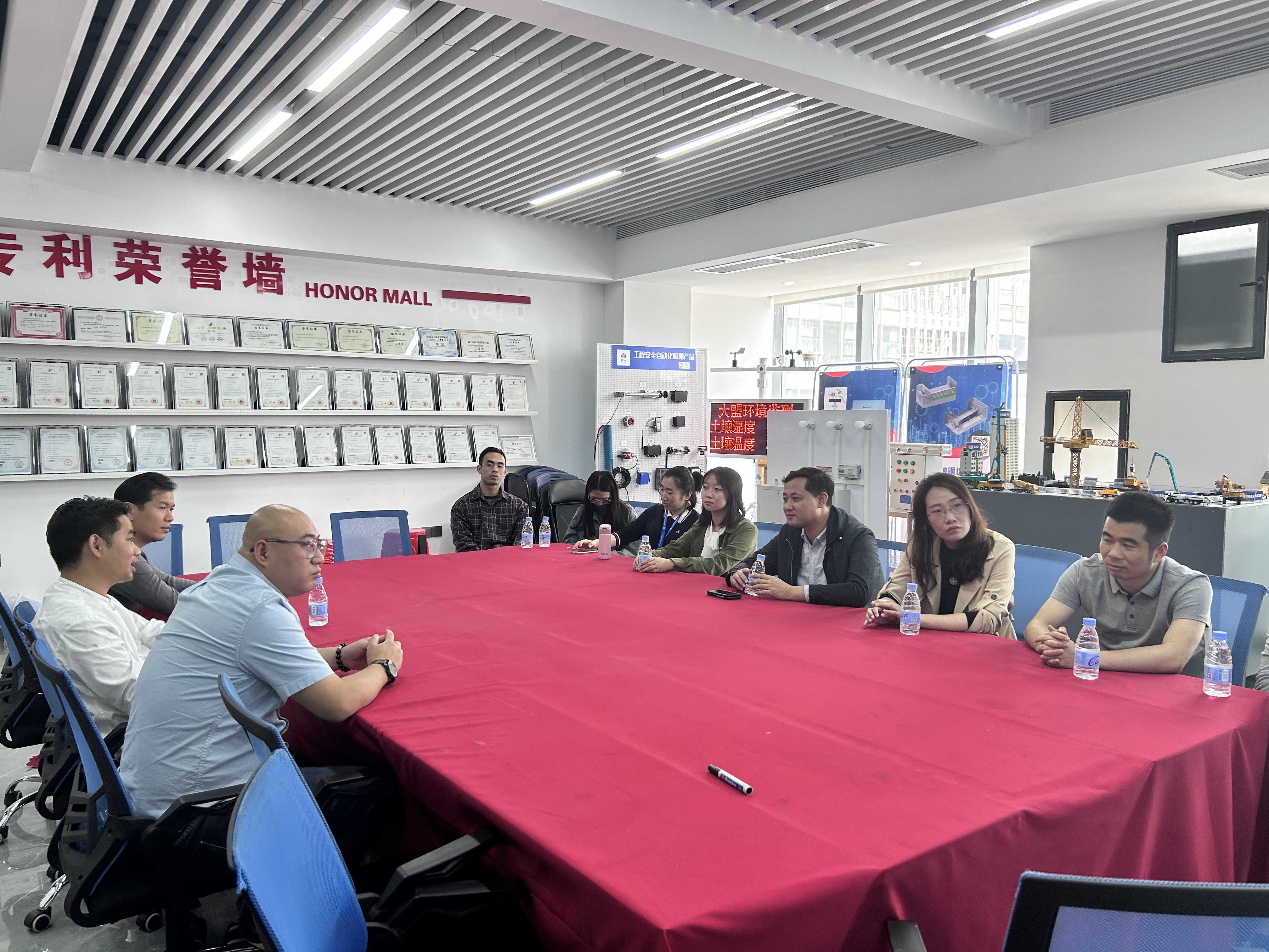 1683876202176075105.jpg 6ccc7e5c3b2d4c9ef8e1e2e6c4d789f.jpg